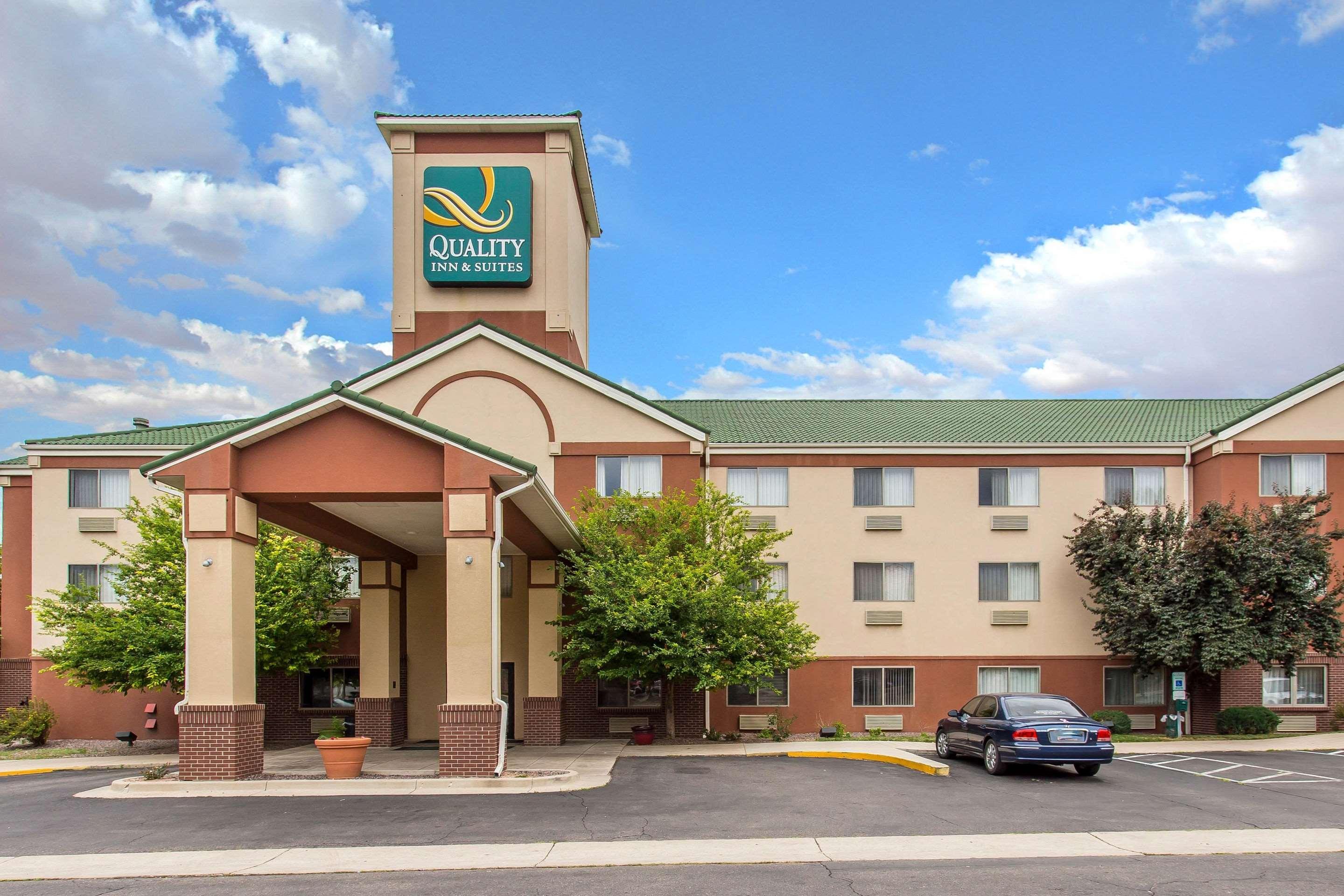 Quality Inn & Suites Lakewood - Denver Southwest Bagian luar foto